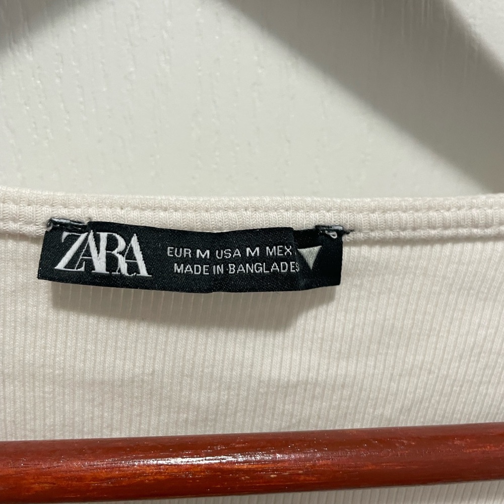 Zara Long Sleeve Ruched Crop Top - Picture 4 of 5